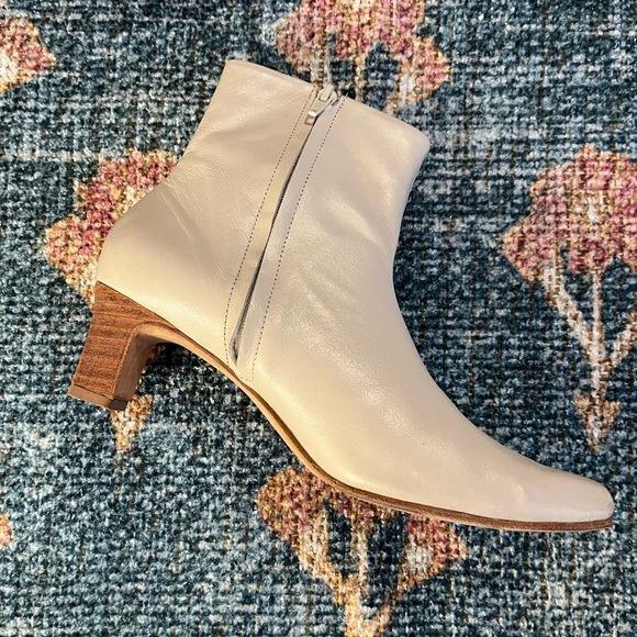 Huma Blanco Bolena Boots in Bone - Picture 2 of 5